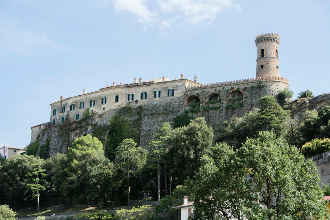 Castello Di Caccuri Suites Exterior foto