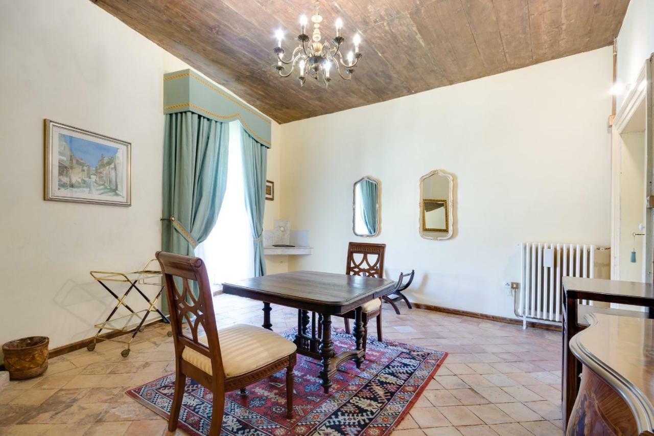 Castello Di Caccuri Suites Exterior foto
